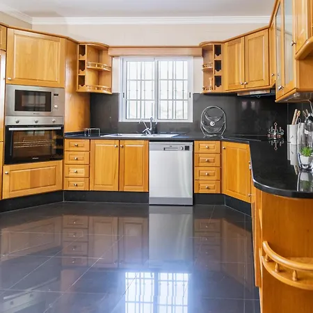 Varandas Da Caldeira By Madeira Real