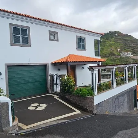 Varandas Da Caldeira Casa Espacosa Com Churrasco Vista Mar E Terraco Camara de Lobos