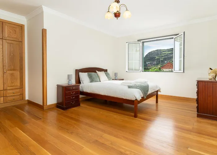 Varandas Da Caldeira By Madeira Real