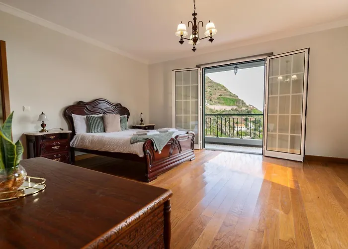 Varandas Da Caldeira By Madeira Real